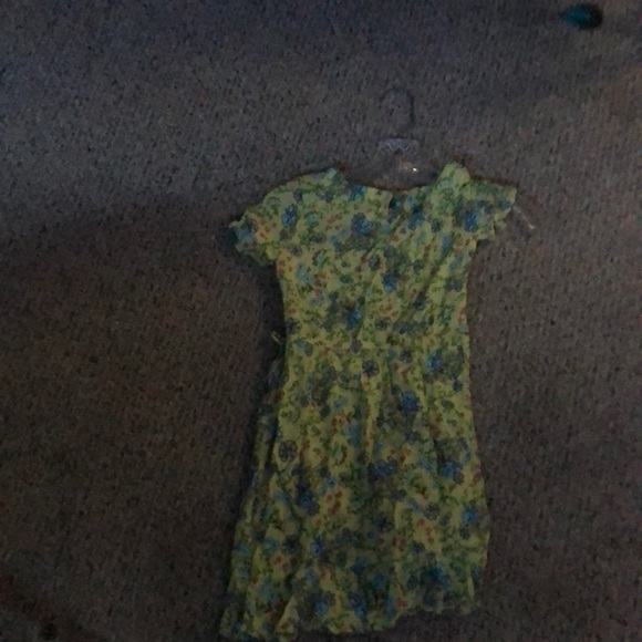 Yellow dress ✨ - Picture 2 of 2